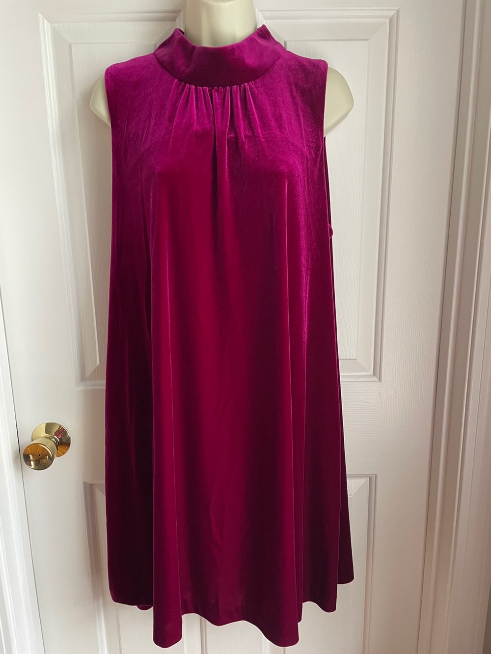 Tommy Hilfiger Dress size 16 Dark Berry Pink Sleeveless Velour Gathered Neckline